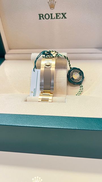 Rolex Submariner 126618 LN Image 4